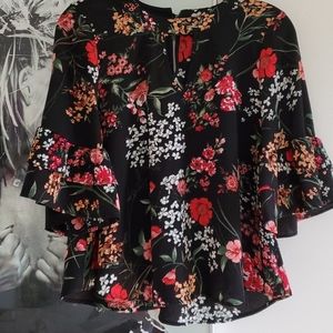 Ruffle Sleeve Floral Top